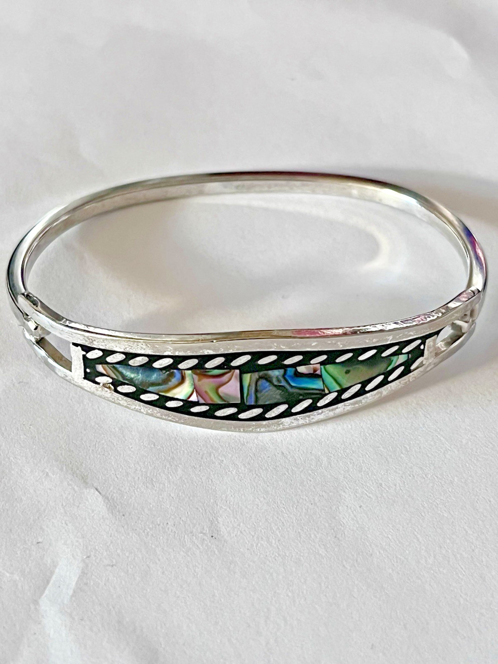 Vintage Hecho En Mexico Abalone Inlay Hinged Bangle Bracelet Silver Tone 6”